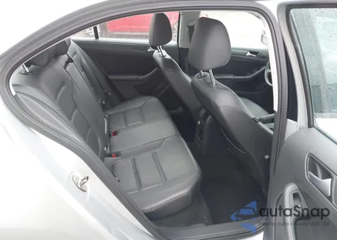 2014 Volkswagen Jetta 1.8T Se from USA, damaged, VIN 3VWD17AJ2EM274378